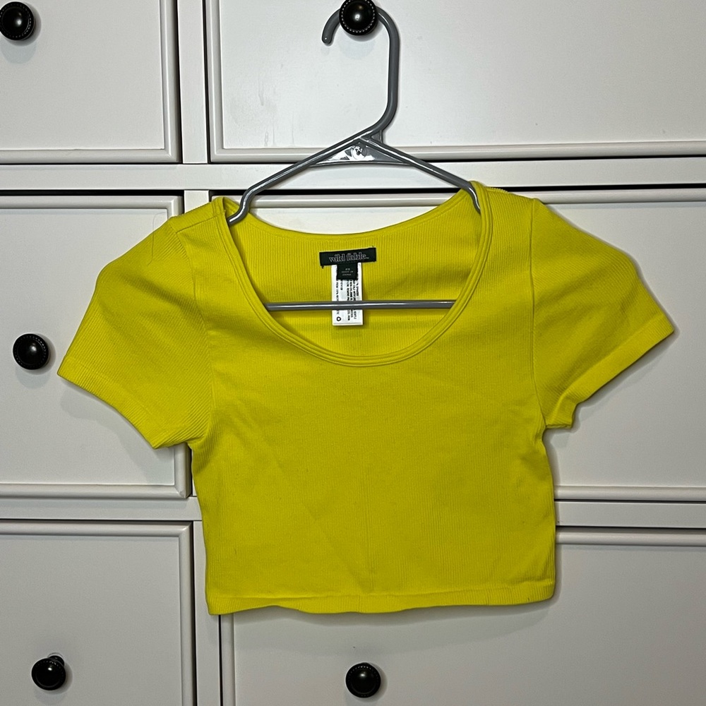 Yellow target crop